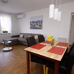  Apartment Center Kroatien